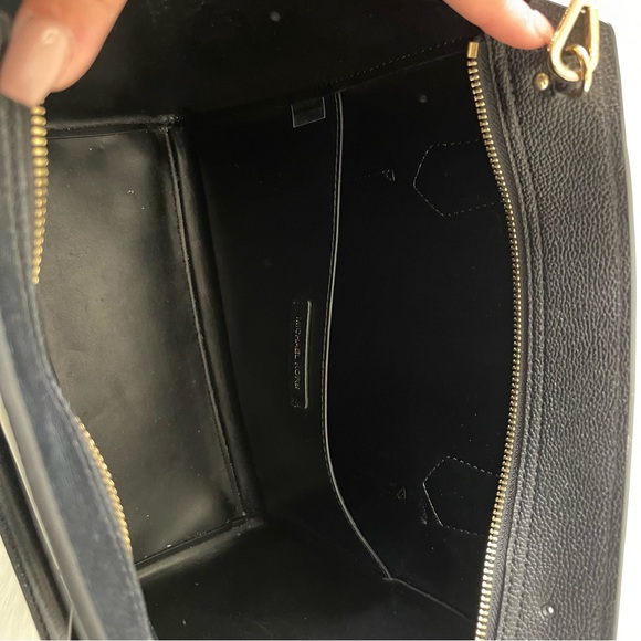 Michael Kors Hayes Tote - Picture 5 of 11